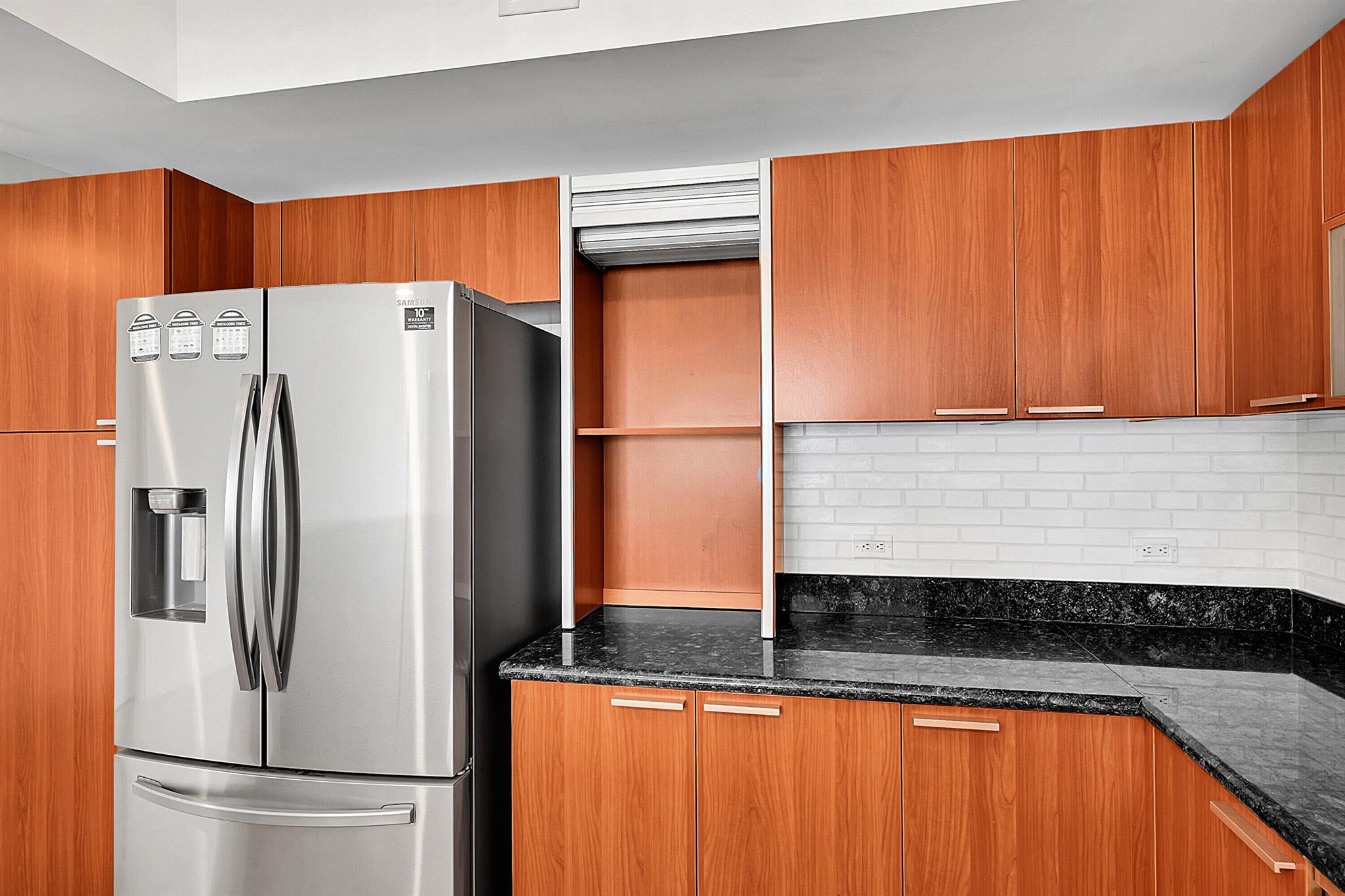 MARINA GRANDE RIVIERA BEA - Residential