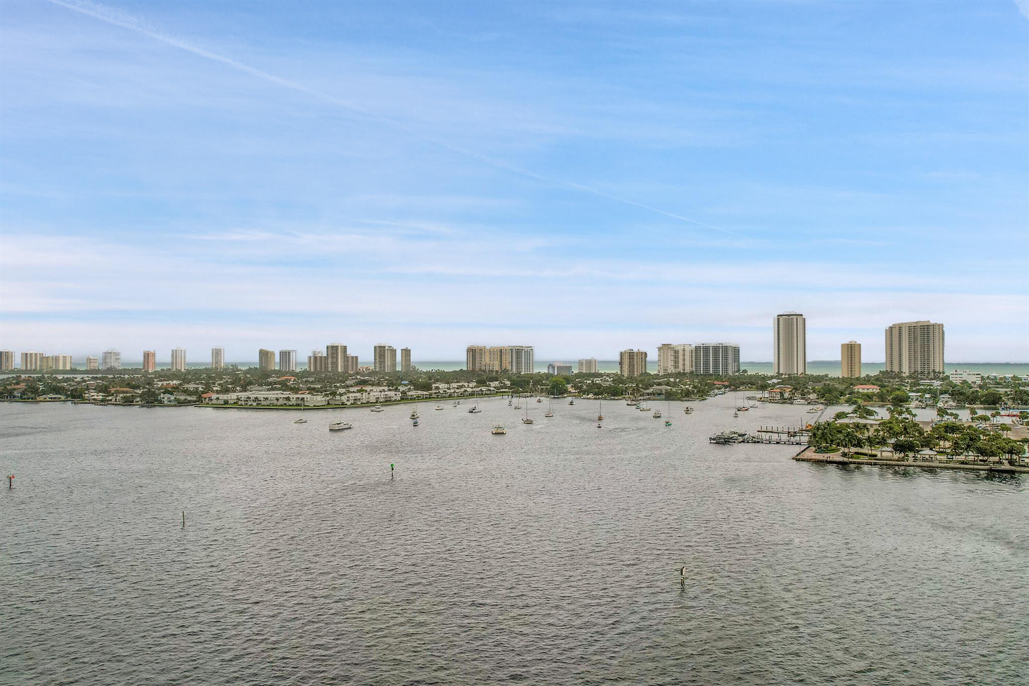 MARINA GRANDE RIVIERA BEA - Residential