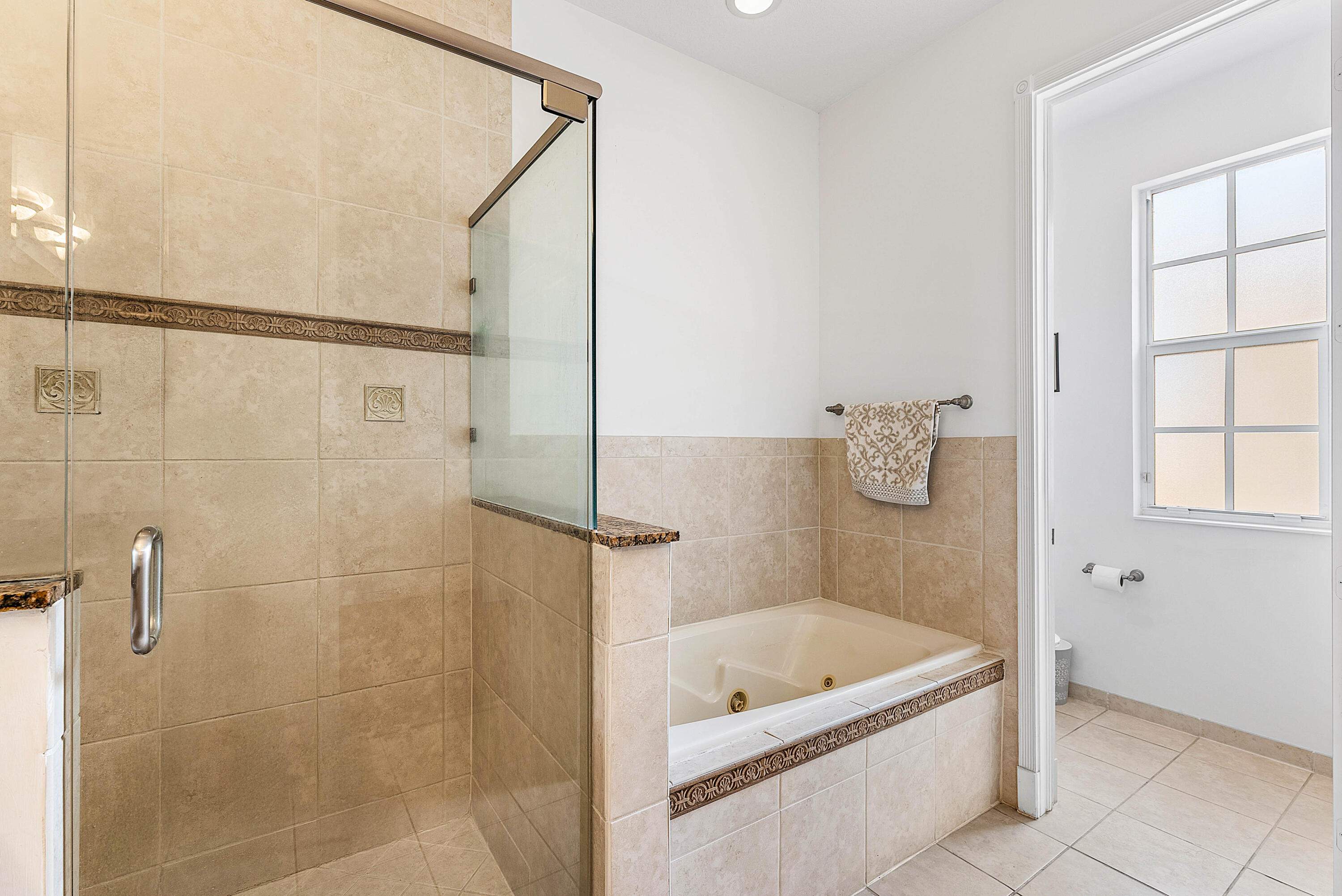 PENINSULA VILLAGE GREENS - Residential Lease