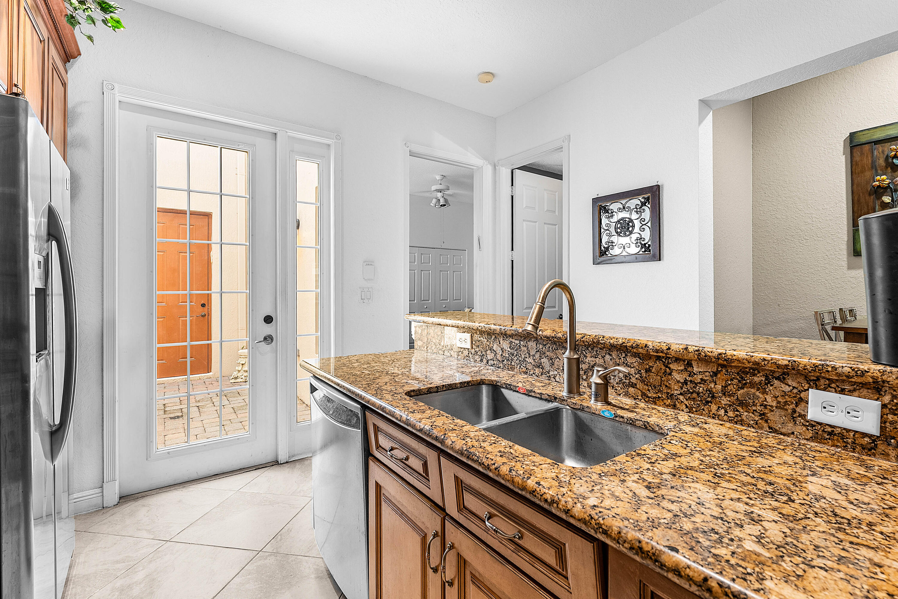 PENINSULA VILLAGE GREENS - Residential Lease