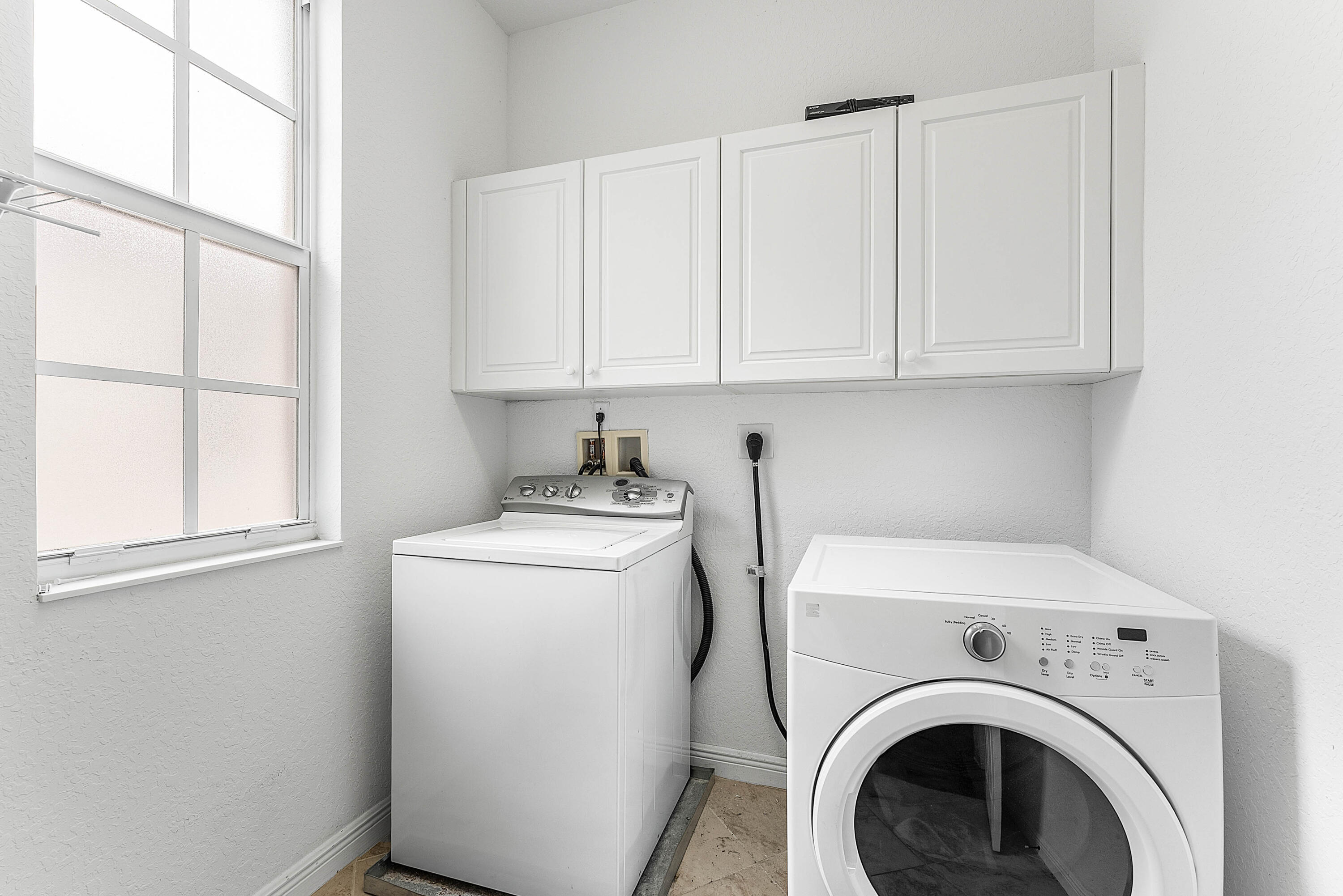 PENINSULA VILLAGE GREENS - Residential Lease