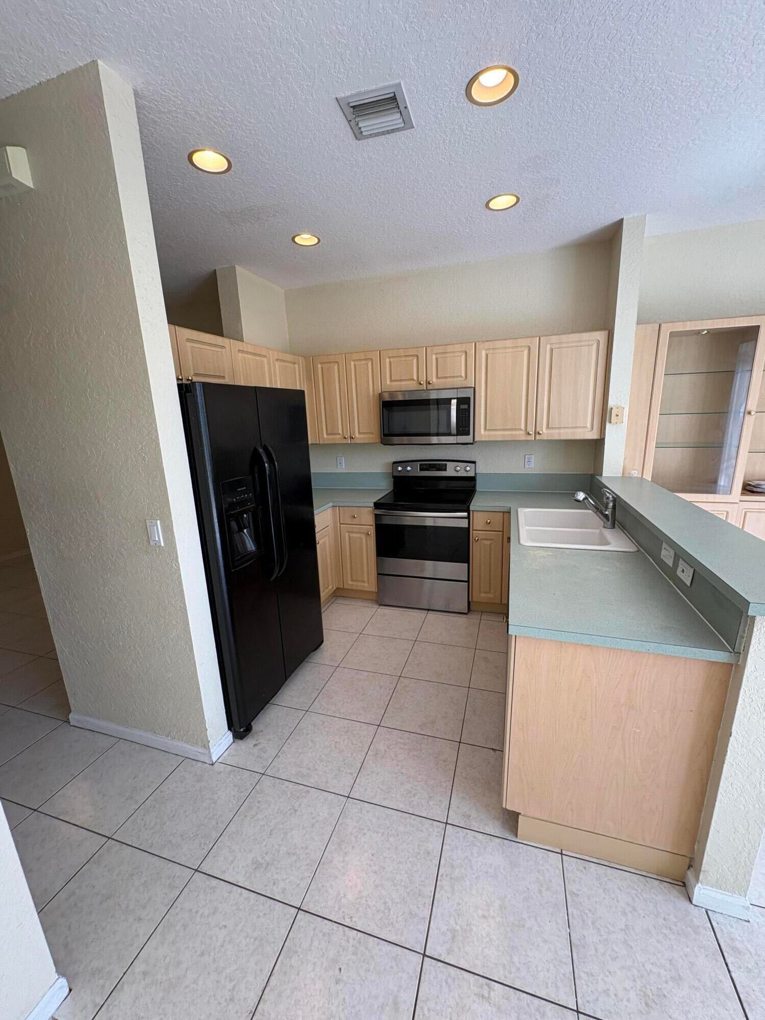 11756 NW 47TH Drive