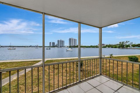 A home in Aventura