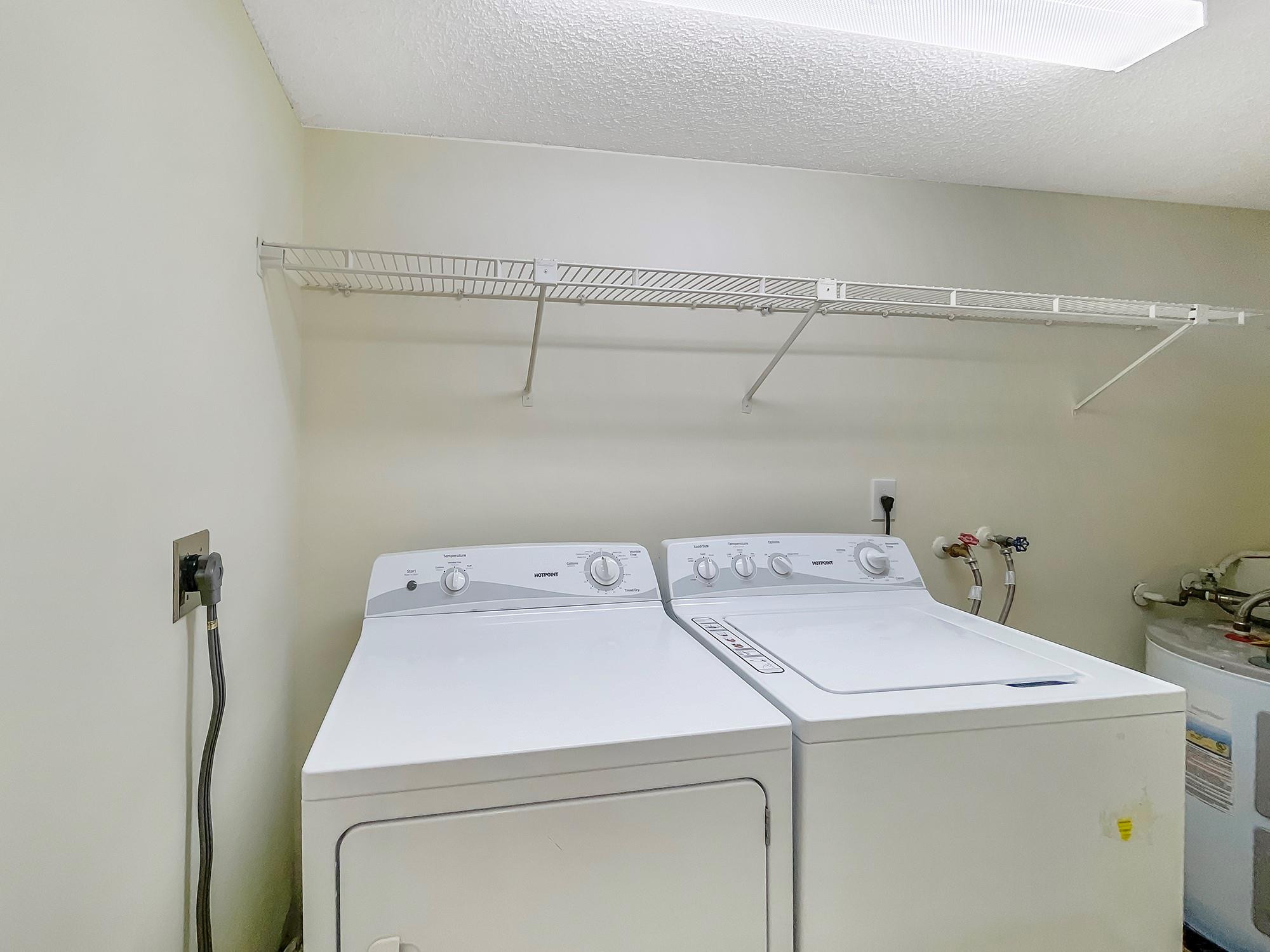 SUN AND LAKE CONDO - Residential