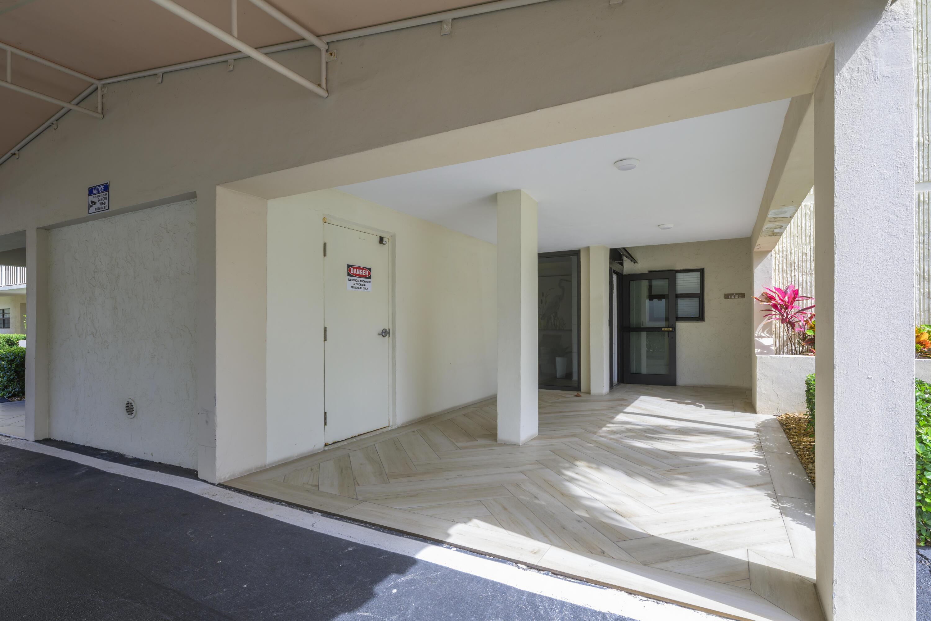 BROADVIEW CONDO - Residential Lease