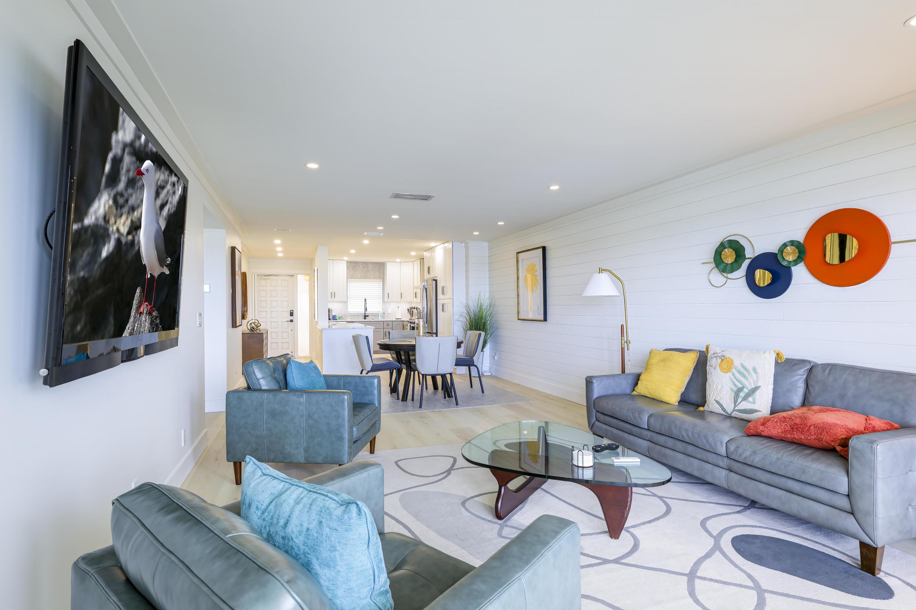 BROADVIEW CONDO - Residential Lease