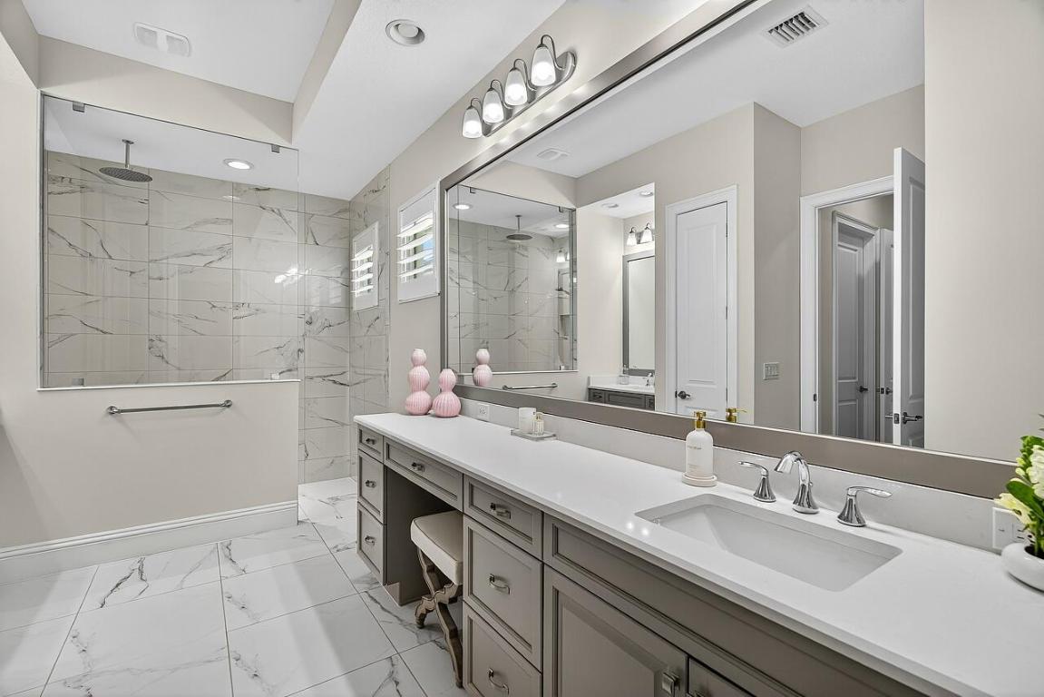 LILY'S CAY AT VERO BEACH - Residential