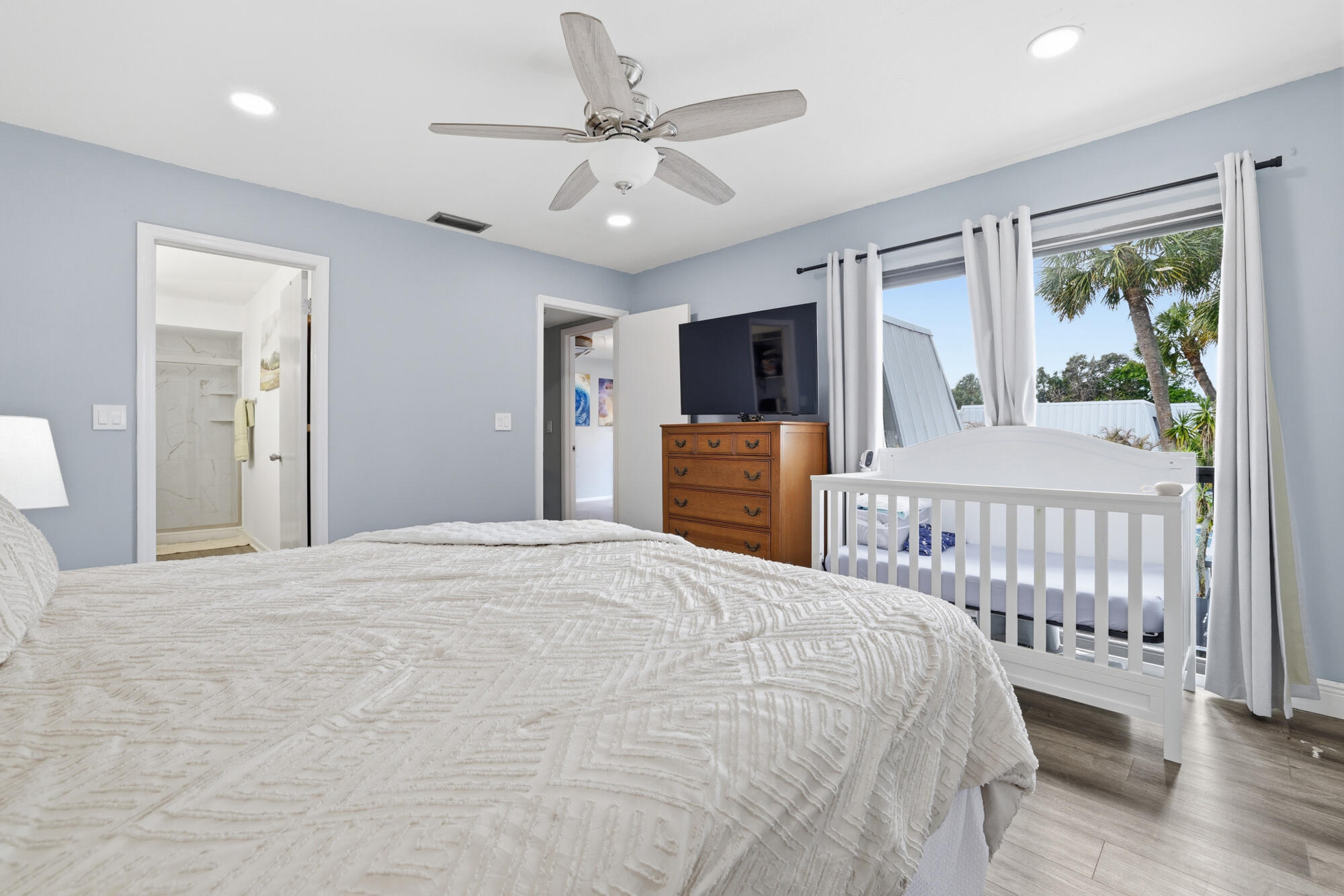 THE COURT YARDS CONDO - Residential