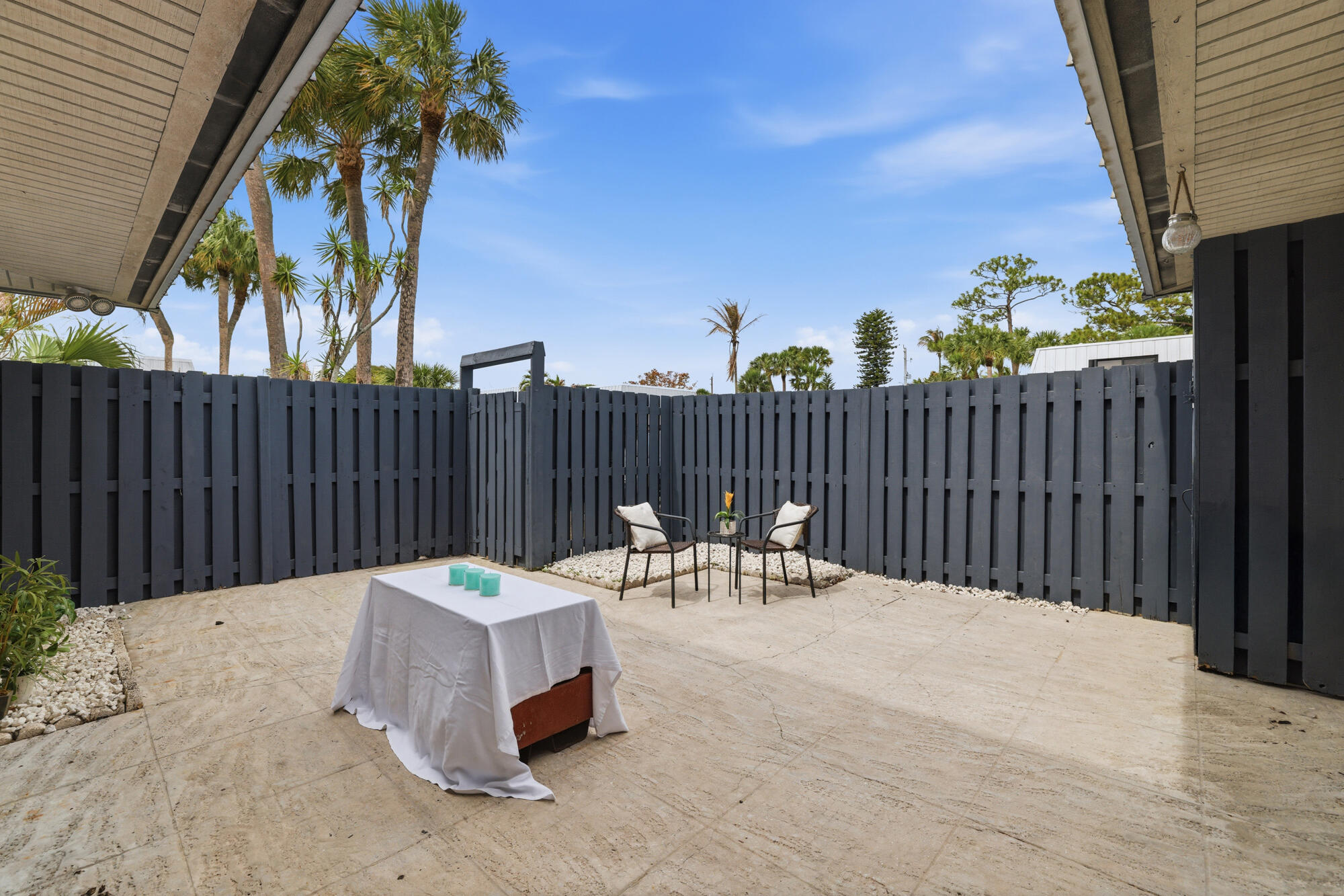 THE COURT YARDS CONDO - Residential