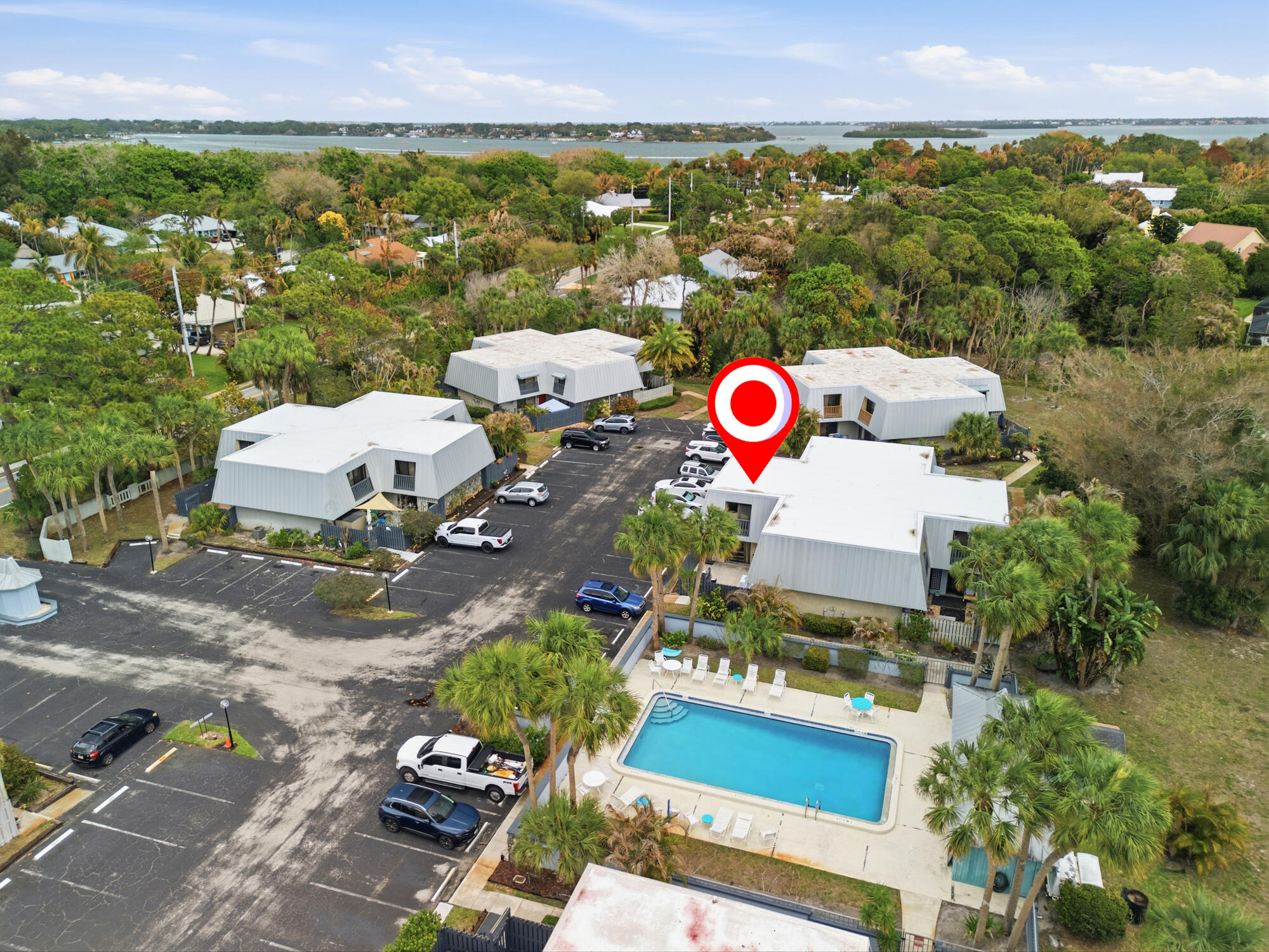 THE COURT YARDS CONDO - Residential