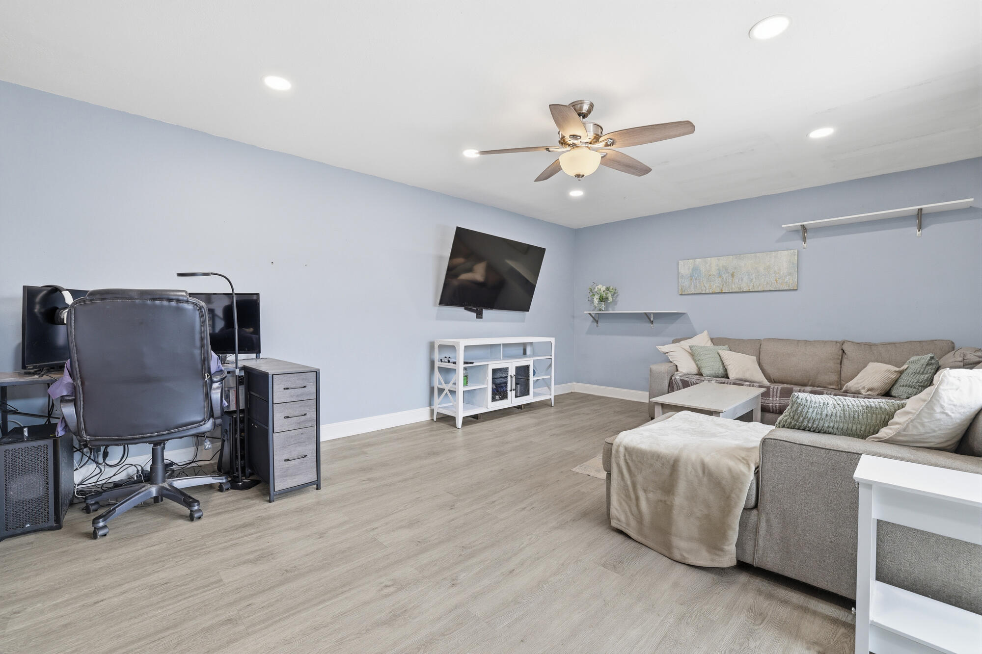 THE COURT YARDS CONDO - Residential