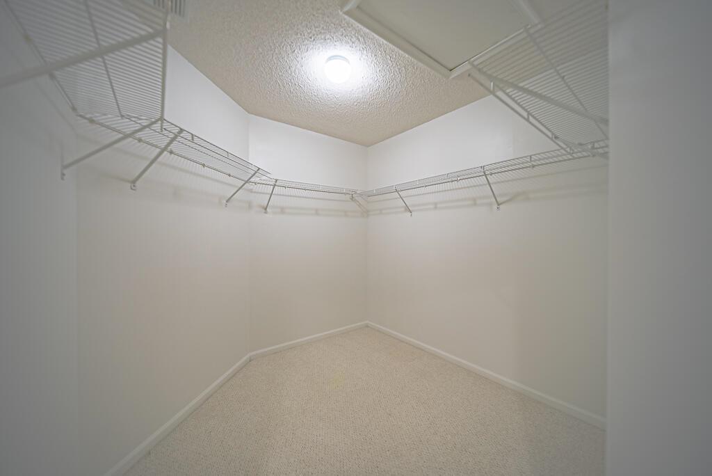 LAKE CHARLESTON - Residential Lease