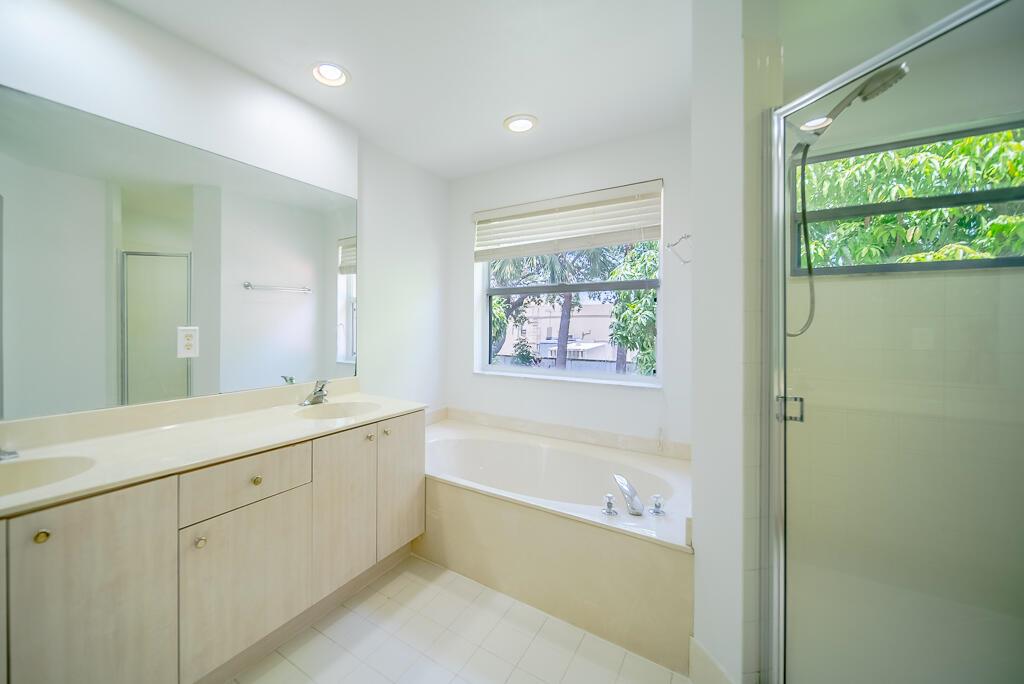 LAKE CHARLESTON - Residential Lease