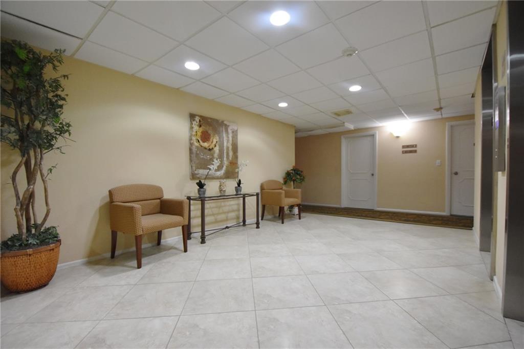 OCEAN MONARCH - Residential