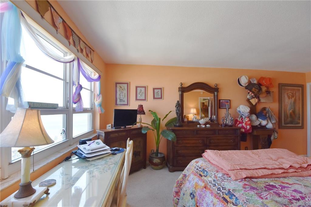 OCEAN MONARCH - Residential