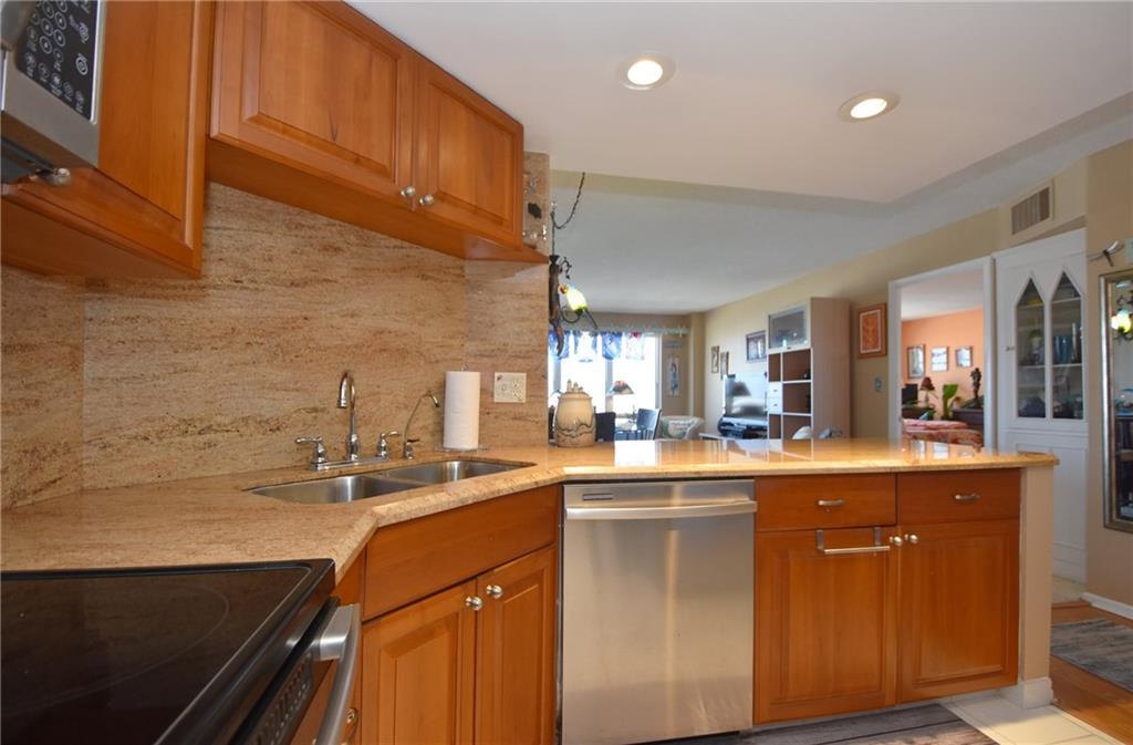 OCEAN MONARCH - Residential