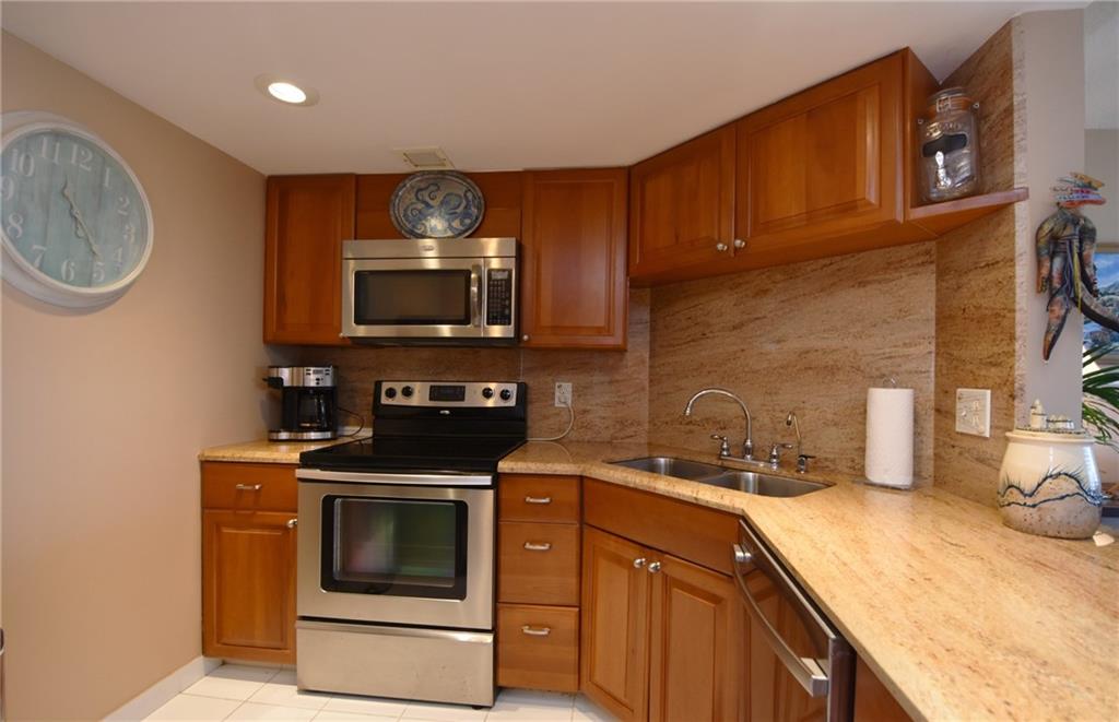 OCEAN MONARCH - Residential