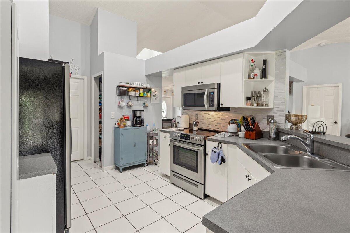 ACREAGE - Residential