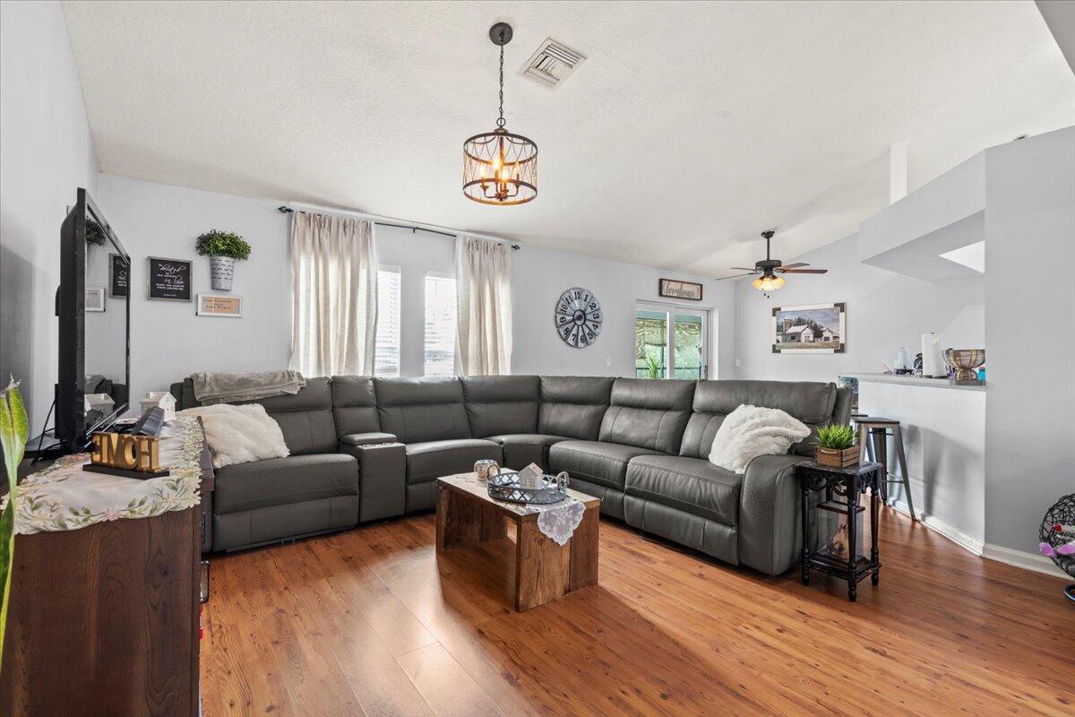 ACREAGE - Residential