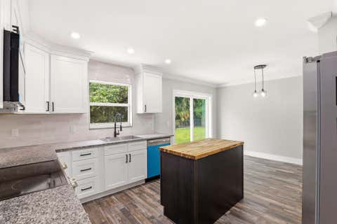 Tiny photo for 15409 Los Angeles Drive, Loxahatchee Groves, FL 33470 (MLS # B26036316)
