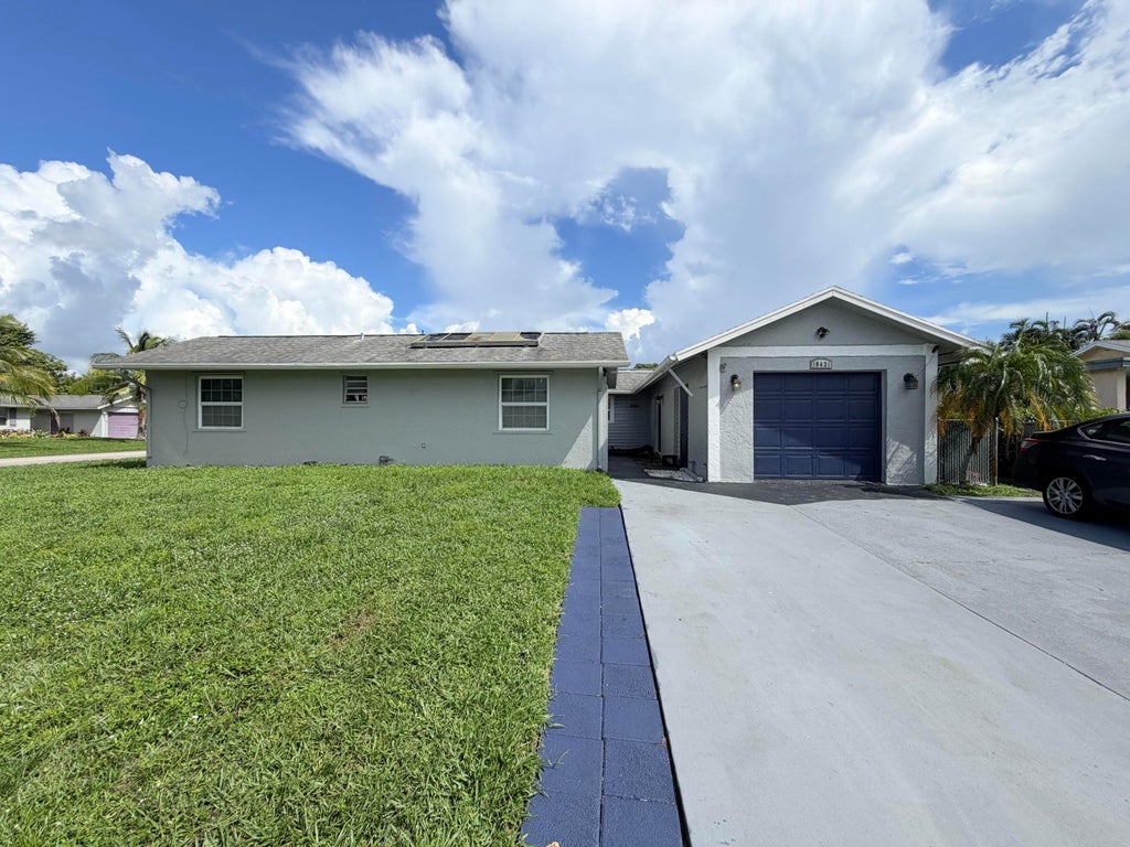 Photo of 10431 Carmen Lane, Royal Palm Beach, FL 33411 (MLS # B26072870)