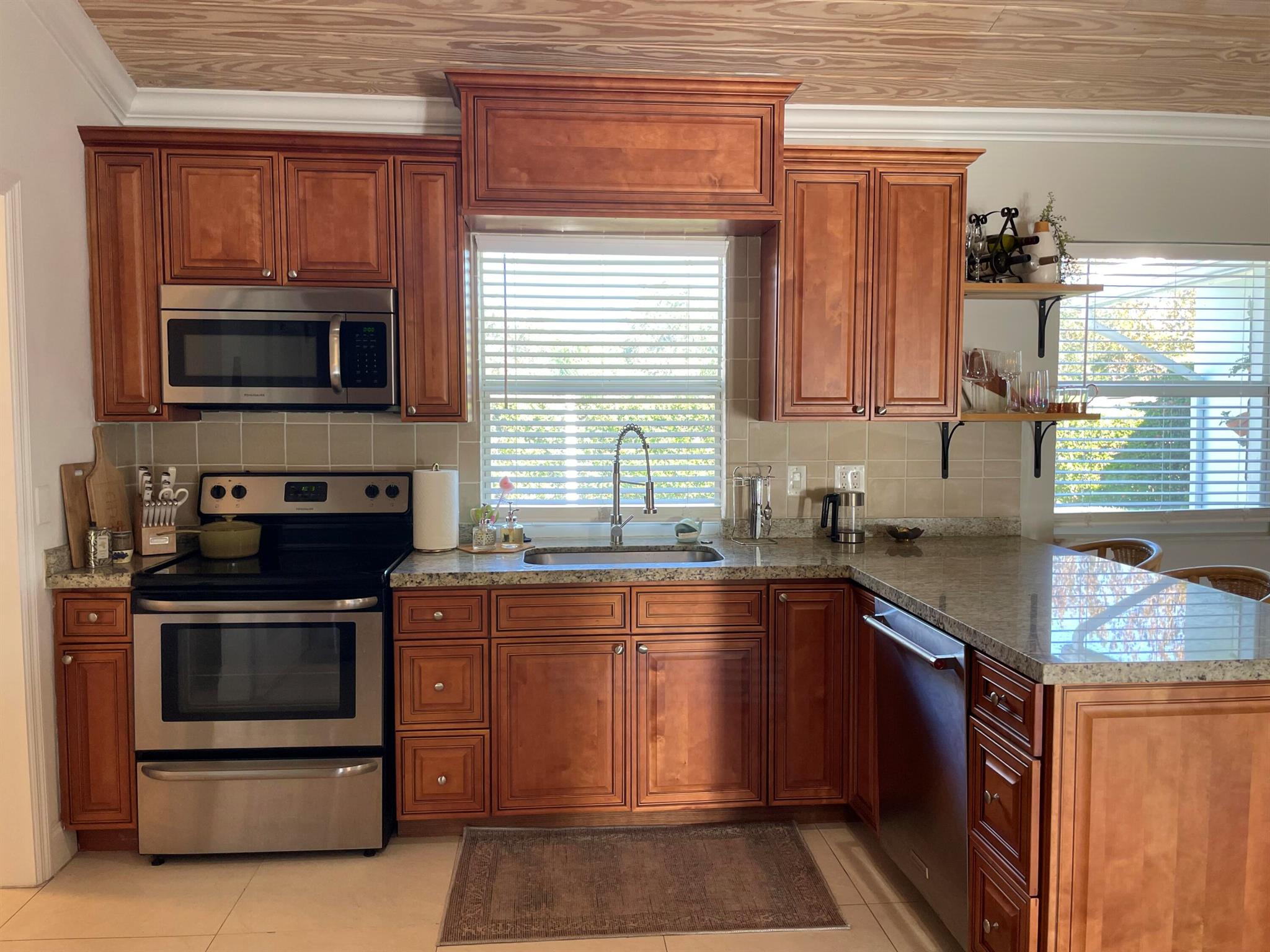 638 Date Palm Drive