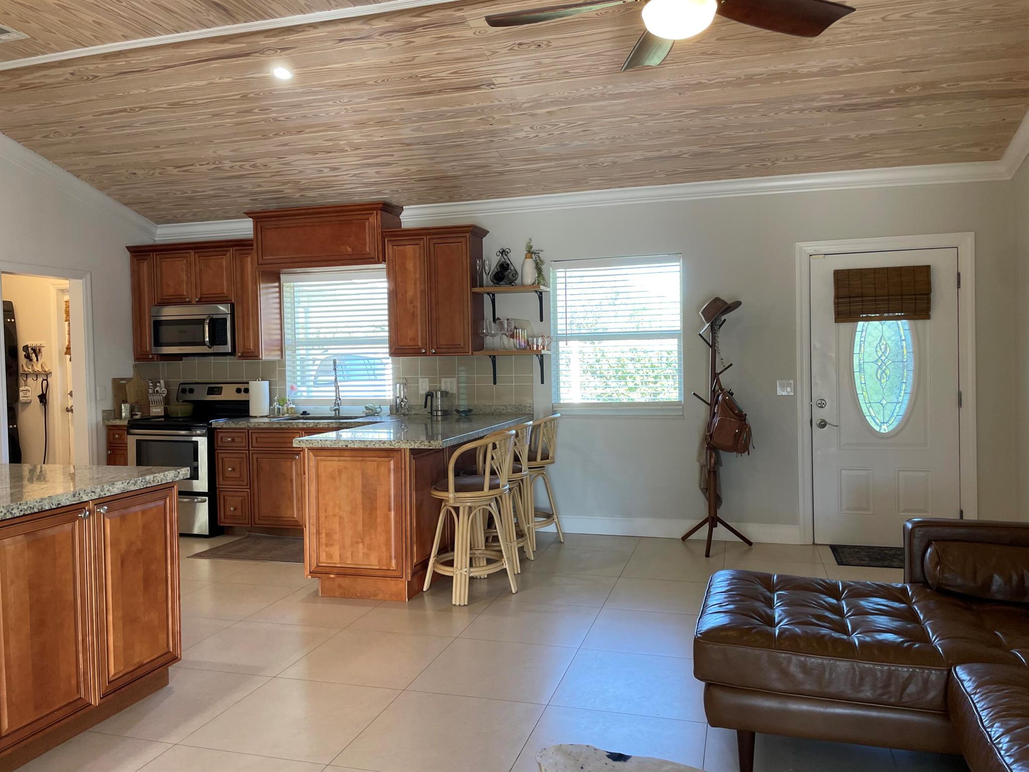 638 Date Palm Drive