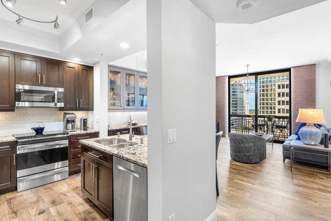 ONE CITY PLAZA CONDO - Residential