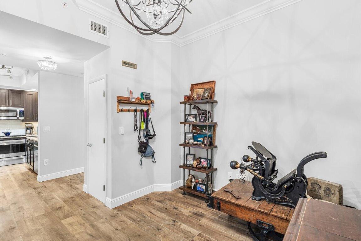 ONE CITY PLAZA CONDO - Residential