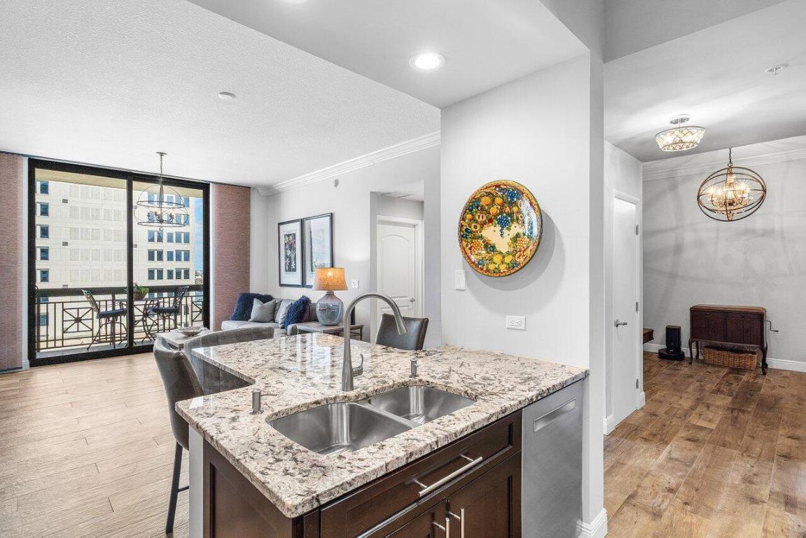 ONE CITY PLAZA CONDO - Residential