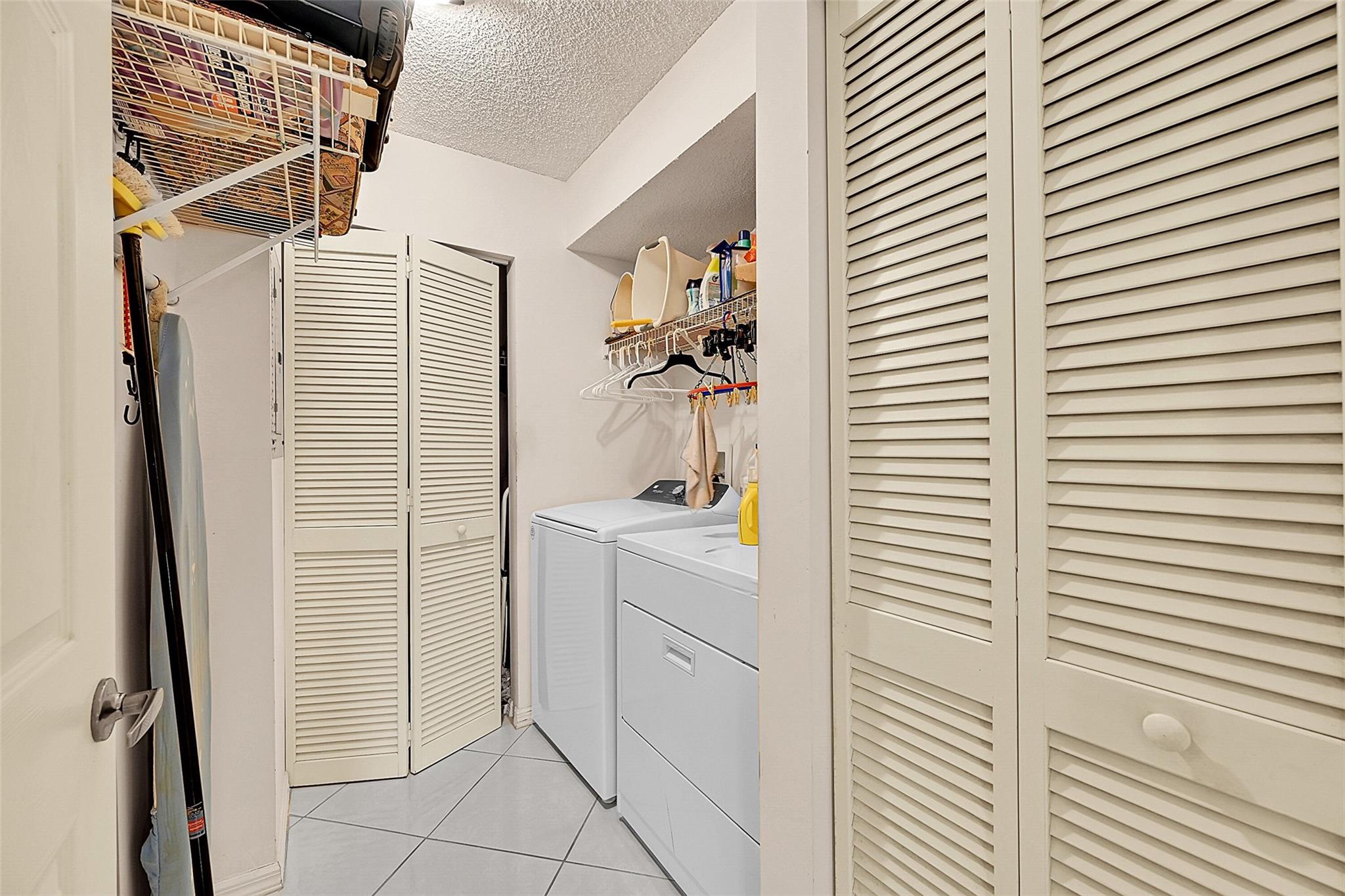 Sunrise Lakes Phase IV - Residential