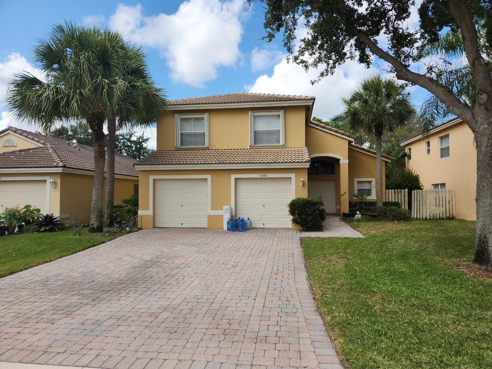 BRIGER PARS B, E AND F - Residential Lease