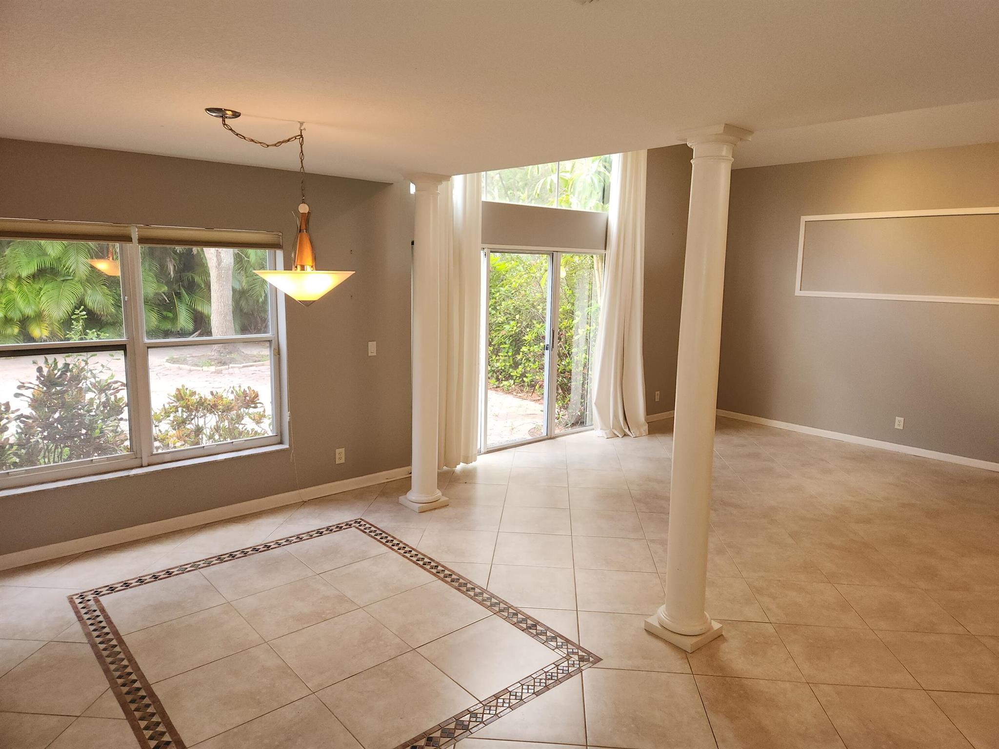 BRIGER PARS B, E AND F - Residential Lease