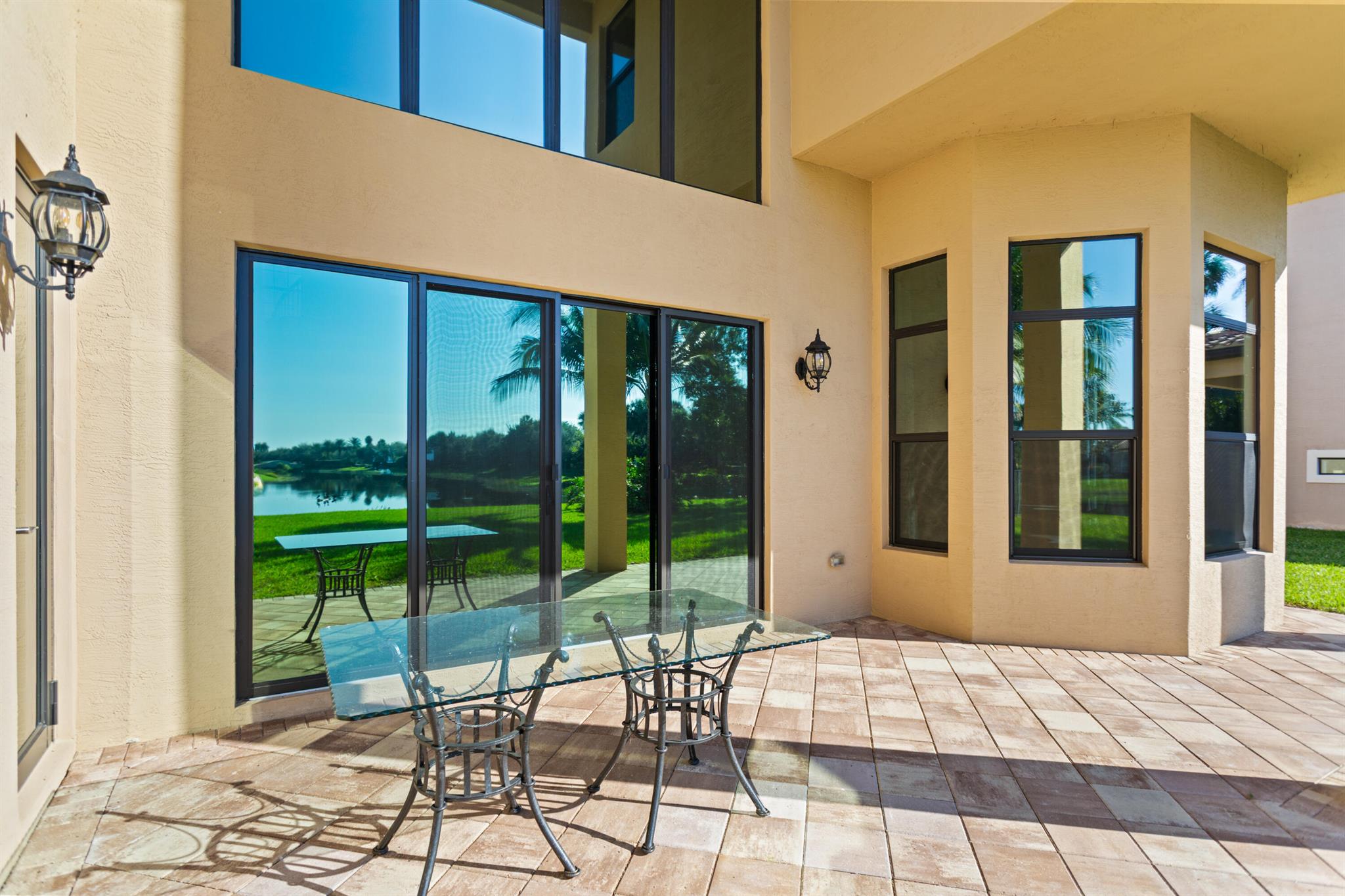 SEVEN BRIDGES - Residential