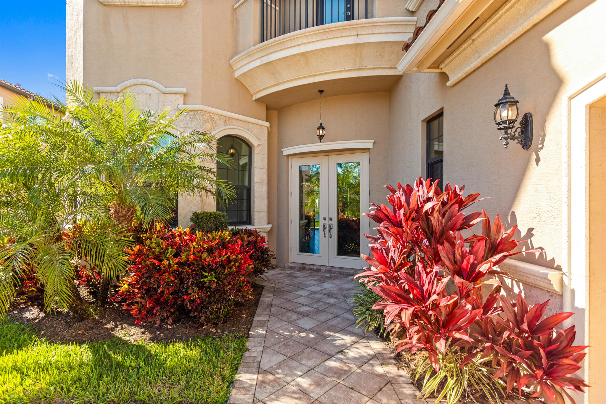 SEVEN BRIDGES - Residential