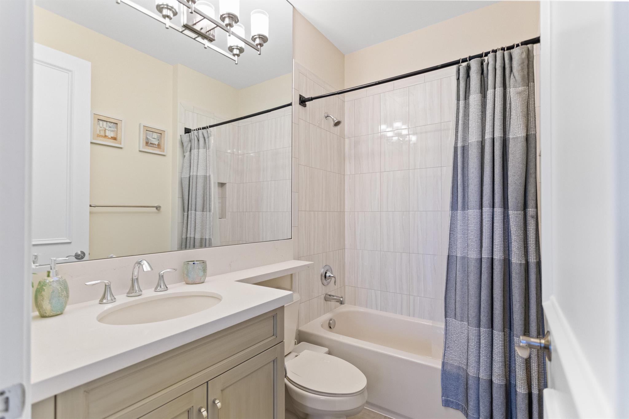 SEVEN BRIDGES - Residential