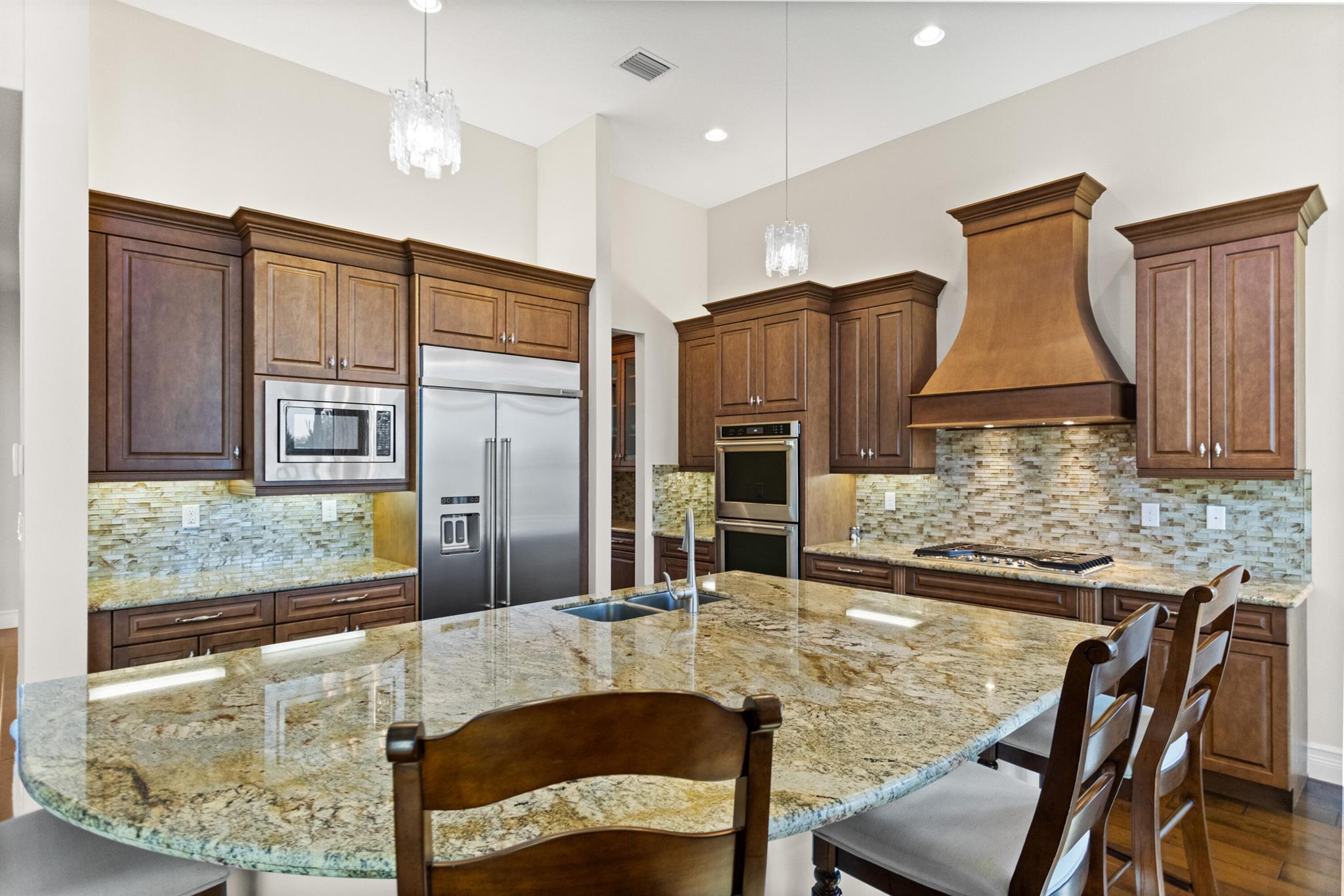 SEVEN BRIDGES - Residential