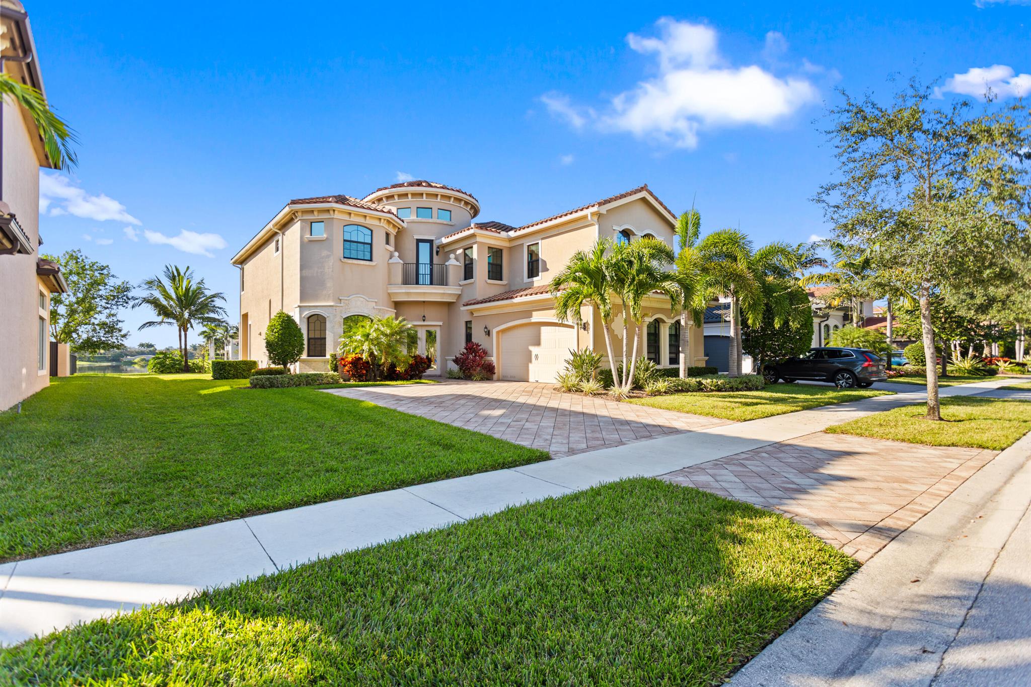 SEVEN BRIDGES - Residential