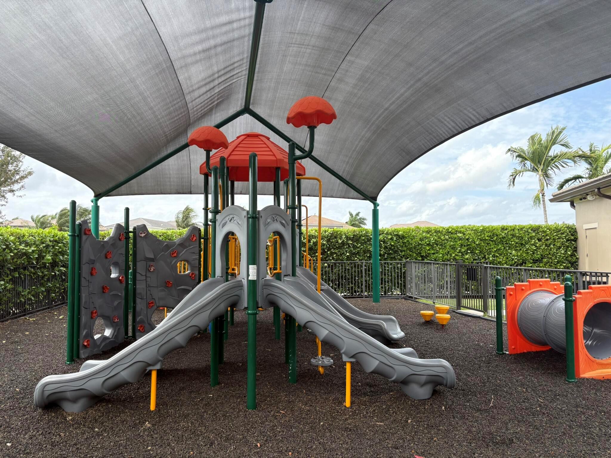 SEVEN BRIDGES - Residential