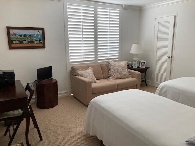 ISLAND HOUSE CONDO - Residential