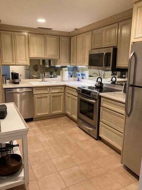 354 Chilean Avenue 2d