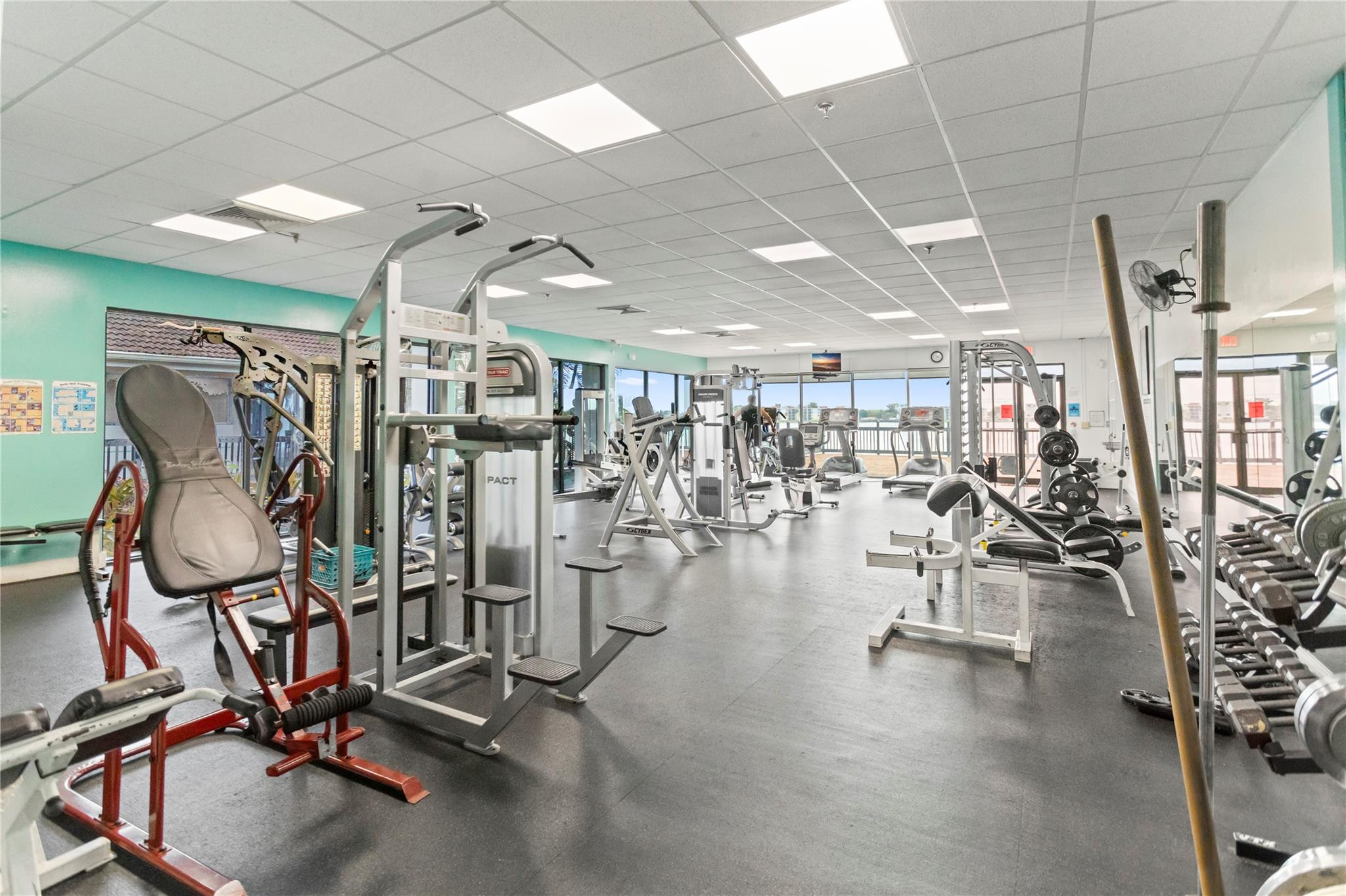 LAKE EMERALD 3 CONDO - Residential