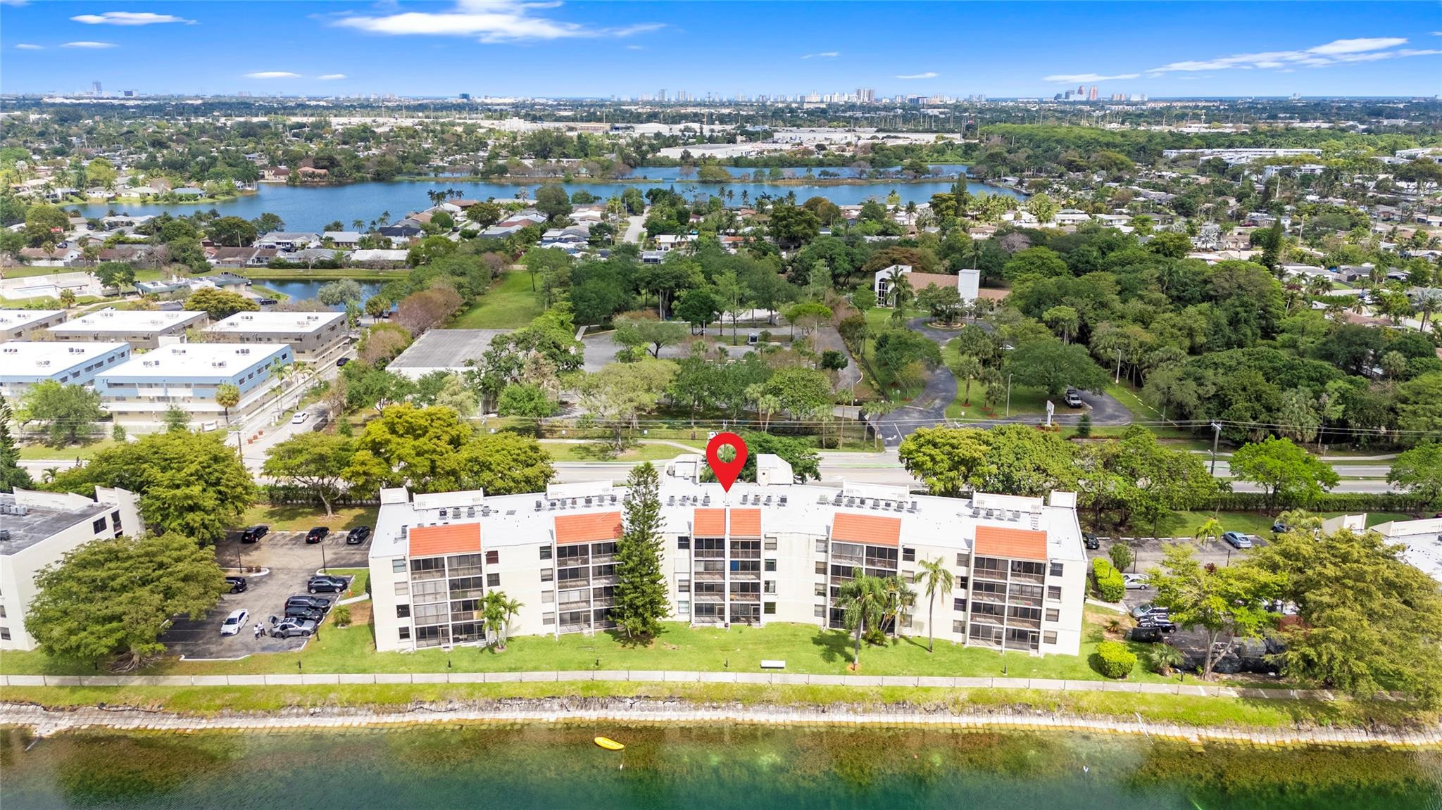 LAKE EMERALD 3 CONDO - Residential