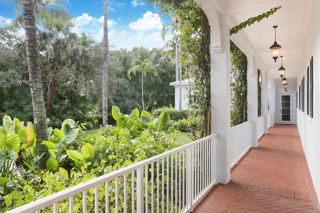 LE LAC - Residential