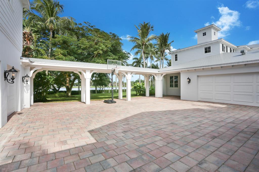 LE LAC - Residential