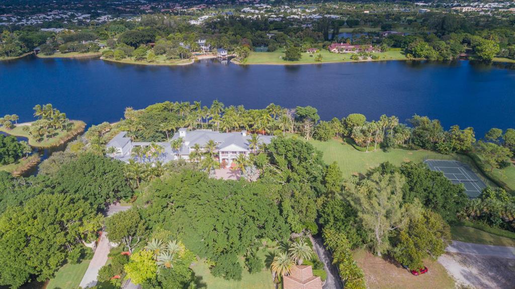 LE LAC - Residential