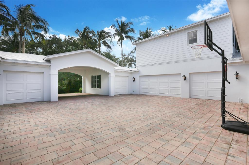 LE LAC - Residential