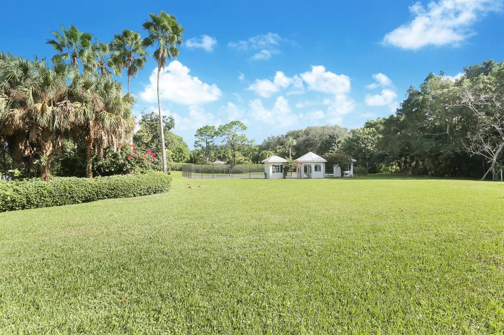 LE LAC - Residential