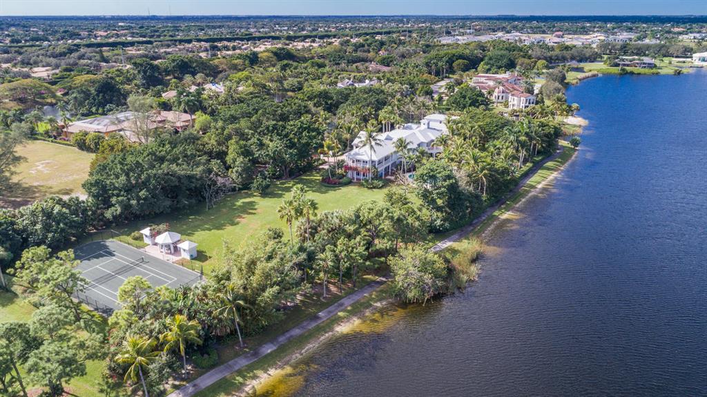 LE LAC - Residential