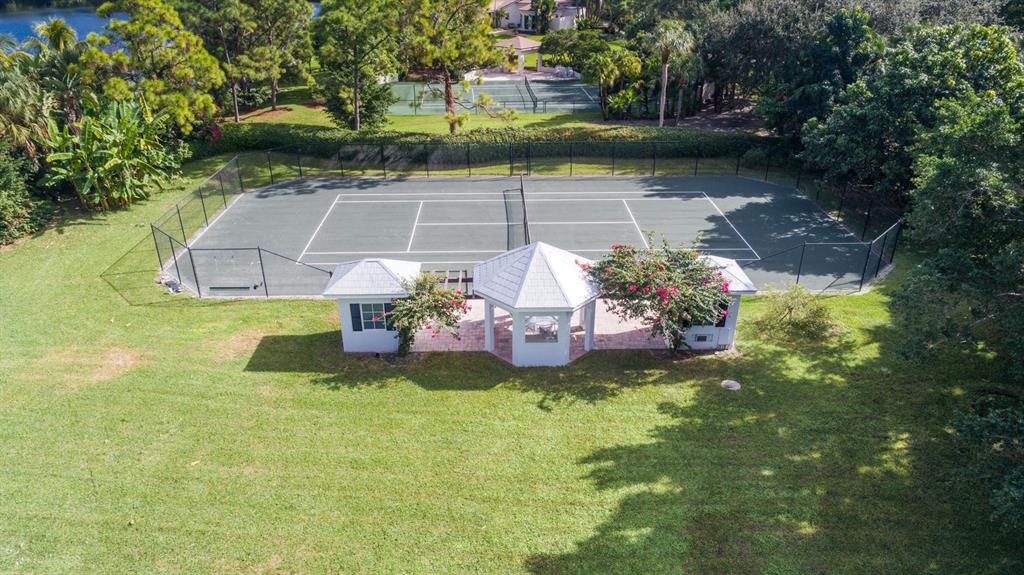 LE LAC - Residential